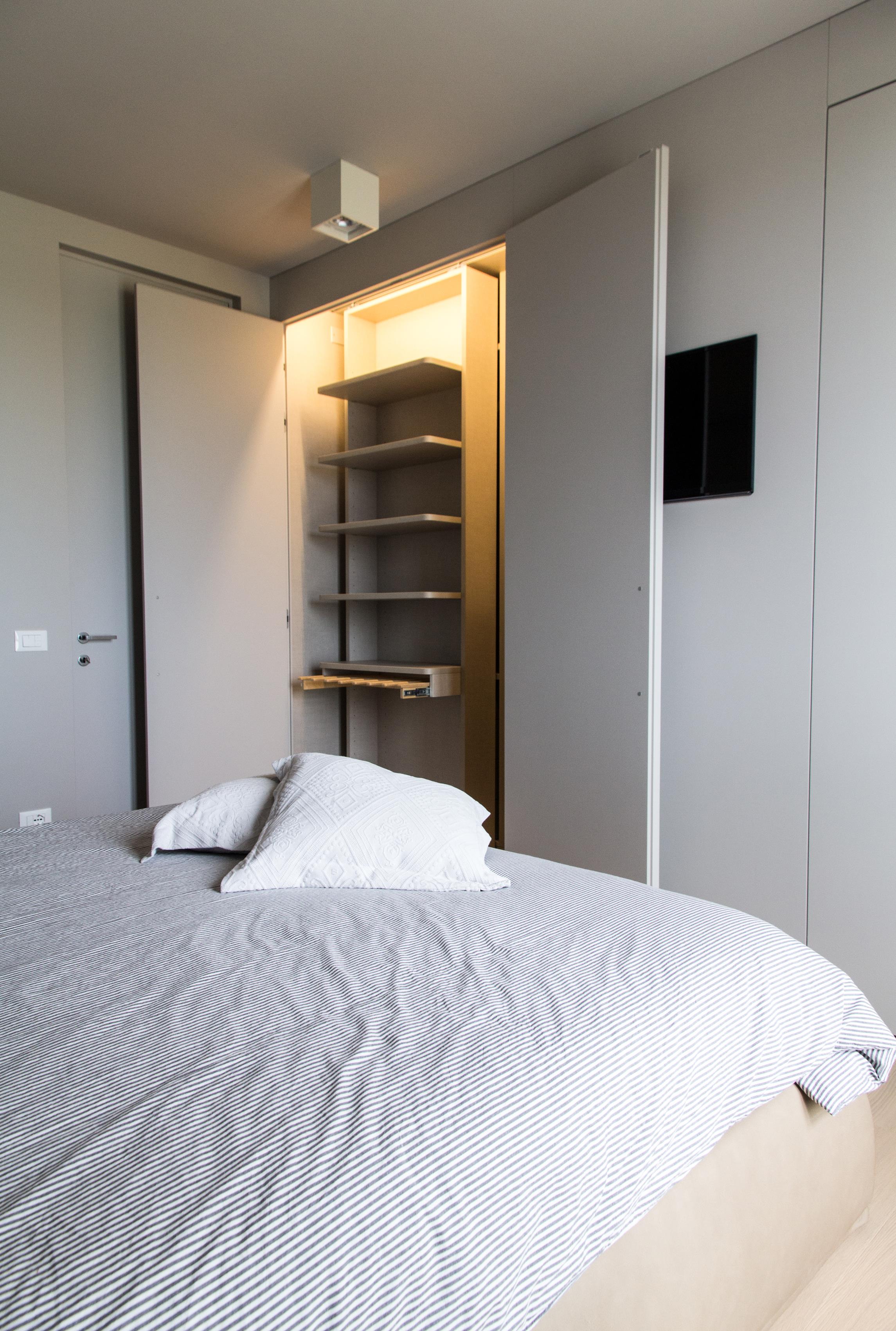 Camera da letto moderna con cabina armadio: armadio per camera da ...