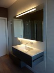 piano top bagno in corian glacier white con lavello integrato, design fc arredamenti